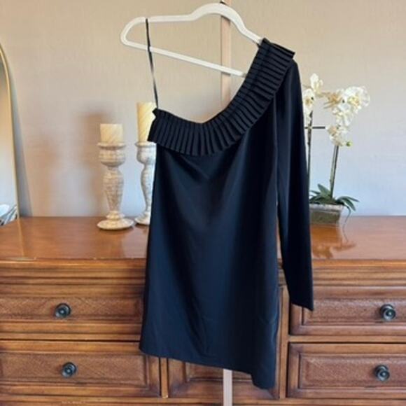 The Kooples One Shoulder Black Dress – NWT – Size Small – Crepe Mini - Picture 2 of 12
